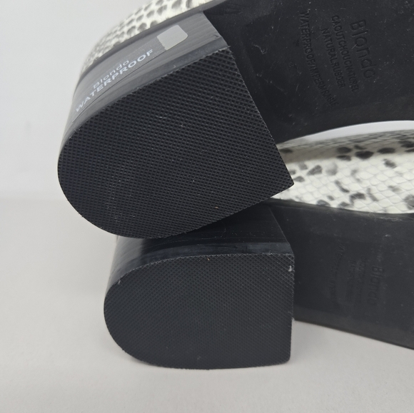 Blondo Emelia Waterproof Boots Sz 7M Snake Skin Embossed Cowgirl Inspired Casual - Picture 6 of 9